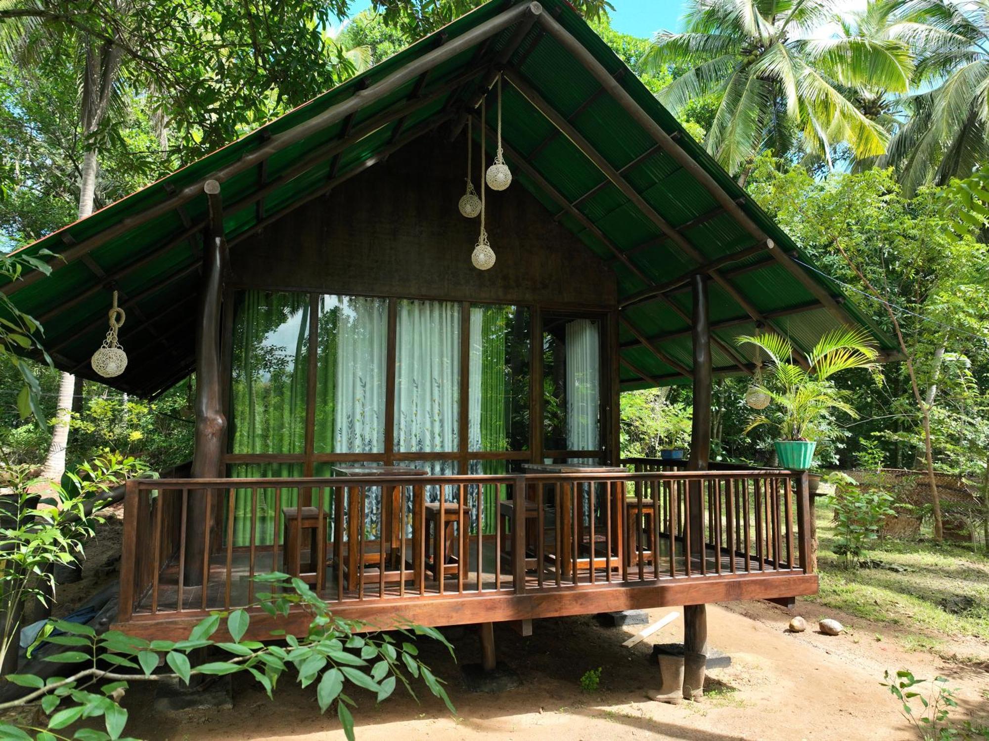 Coconut Tree House Hotel Udawalawe Exterior photo